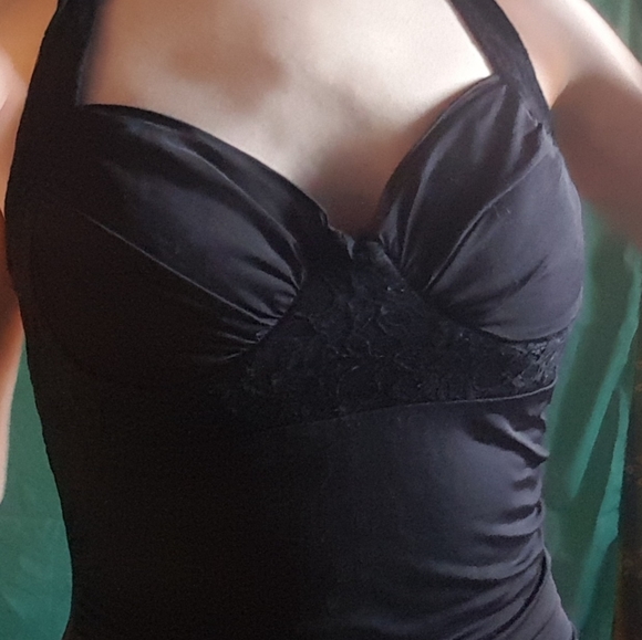 2/$20 Streetwear Society Black Halter Top XS - Picture 3 of 3